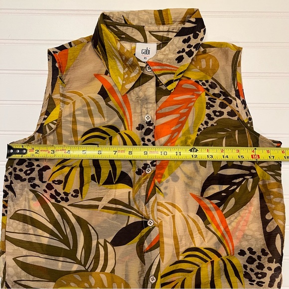 CAbi Bali Top Sleeveless Button Down Tropical Leaf Pattern Tan & Orange Size XS - Picture 8 of 12